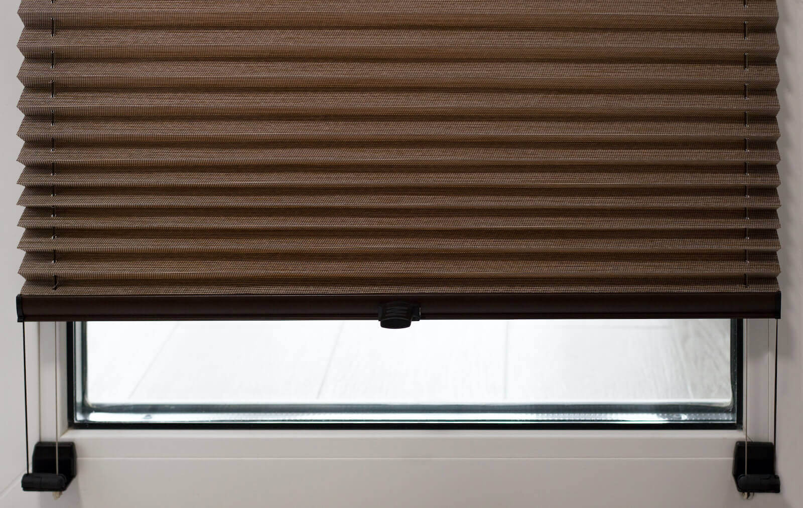 Pleated blackout curtain