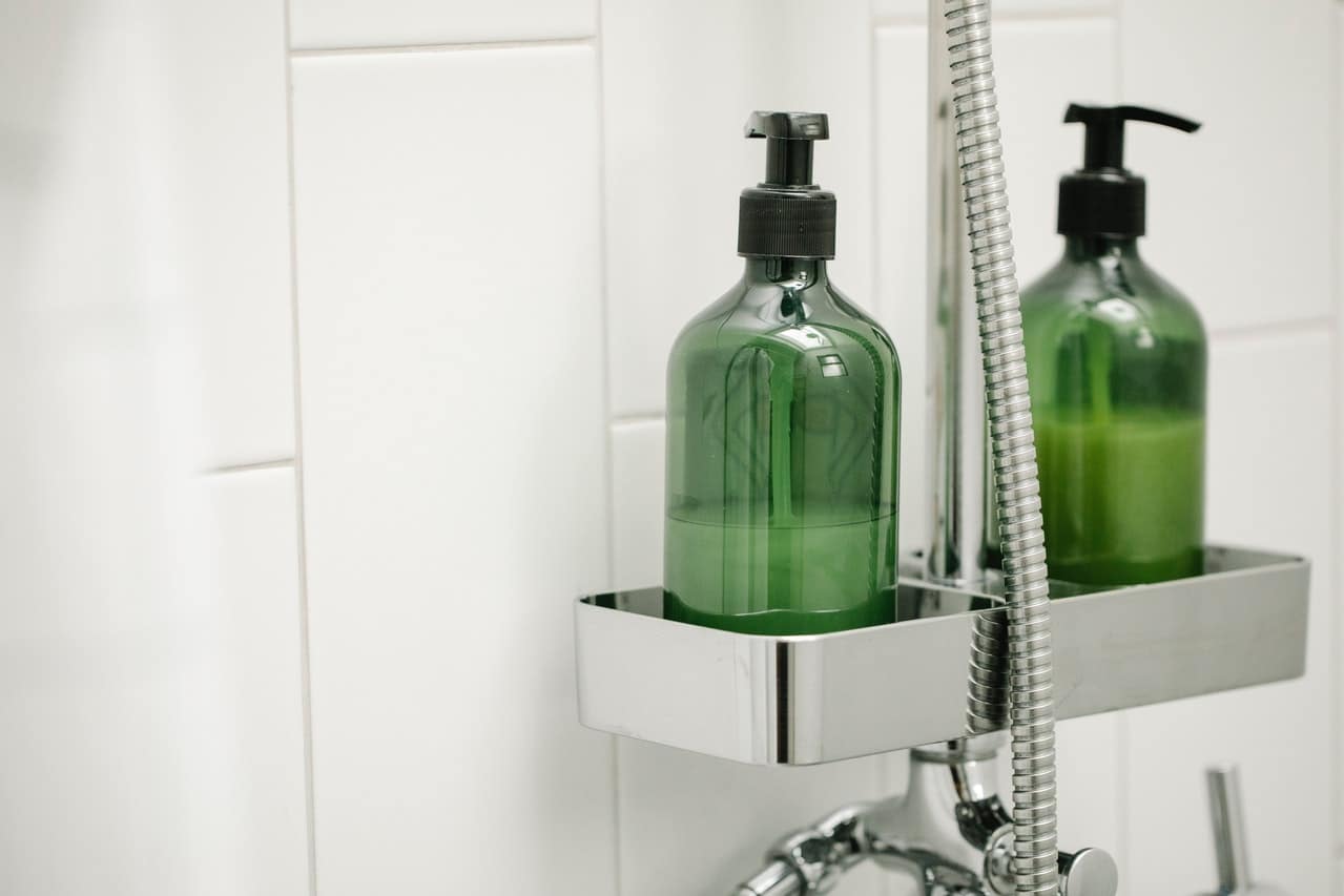 metal-shelf-in-shower